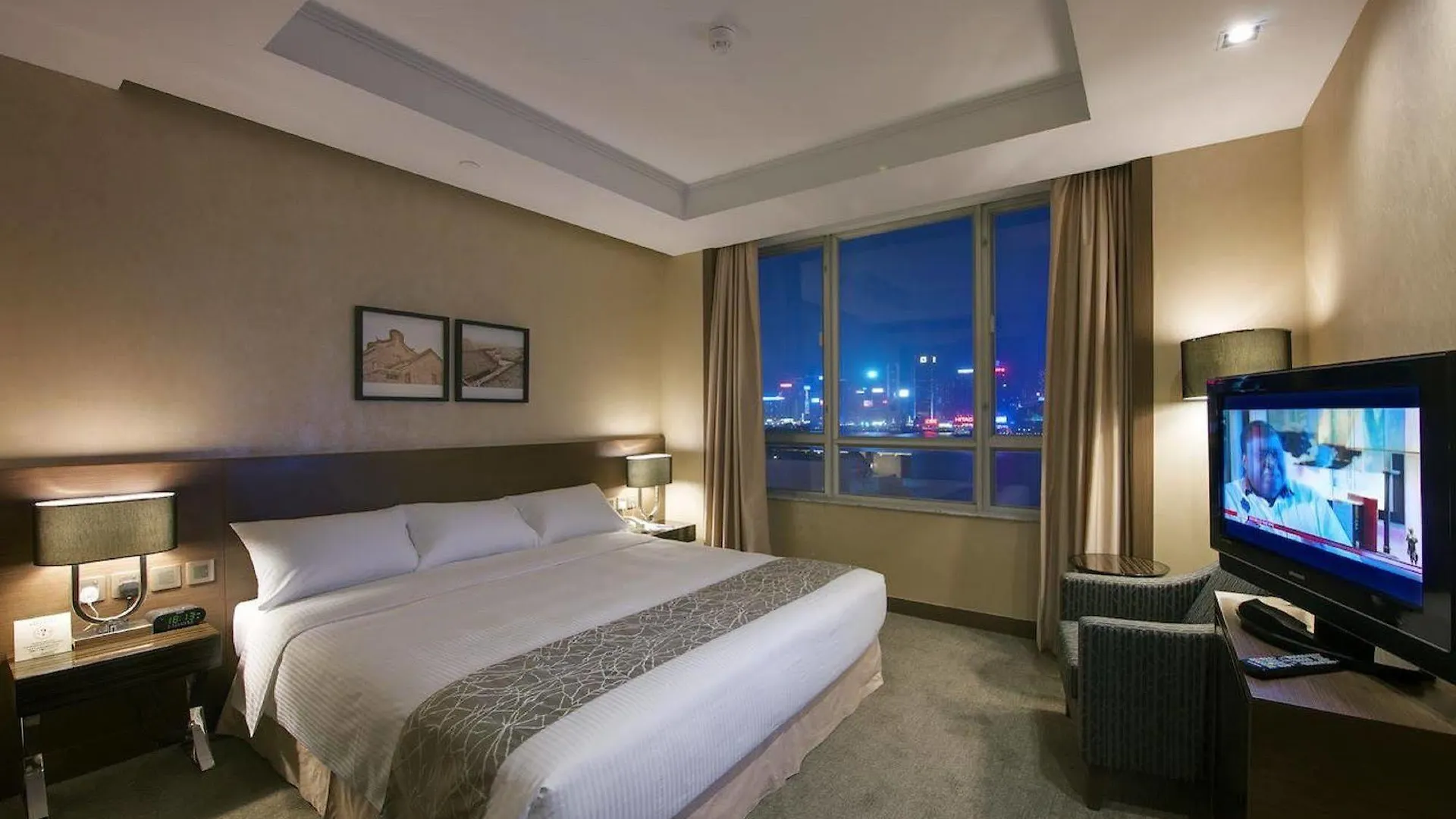 The Salisbury - Ymca Of Hong Kong Hotel